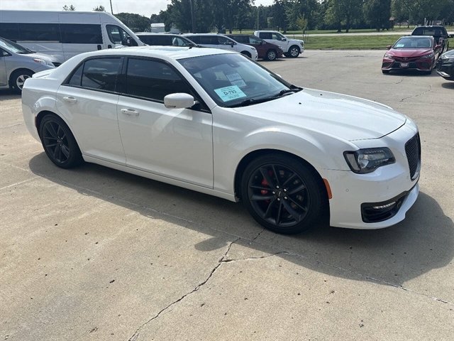 Used 2023 Chrysler 300 C RWD image 21