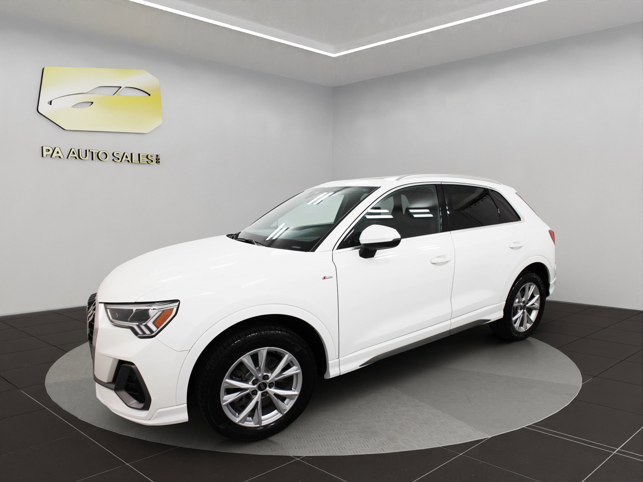 Used 2023 Audi Q3 2.0T Premium image 4