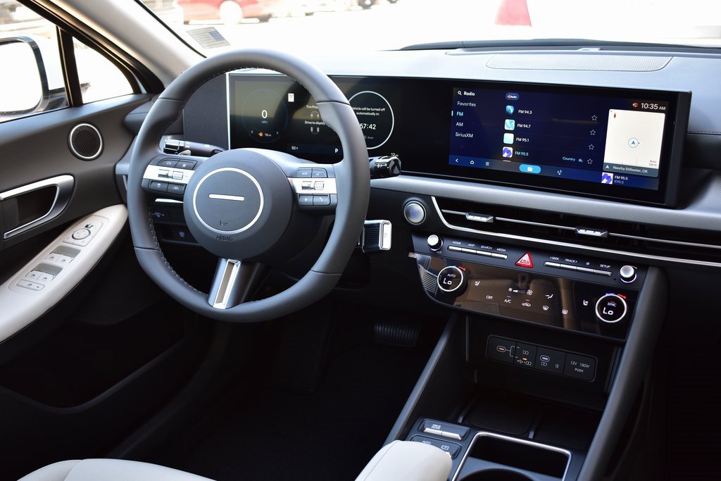 New 2025 Hyundai Sonata SEL image 25