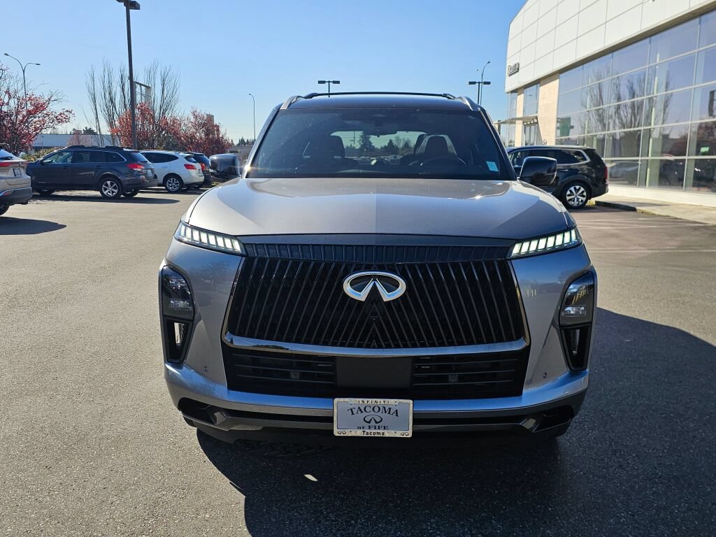 Used 2025 INFINITI QX80 Autograph w/ Autograph Exterior Package image 2