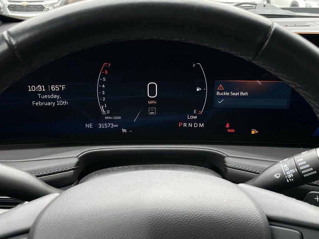 Used 2024 Cadillac XT4 Premium Luxury image 16