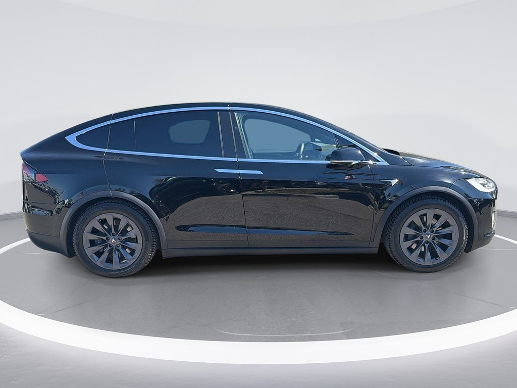 Used 2018 Tesla Model X 75D AWD/4WD image 3