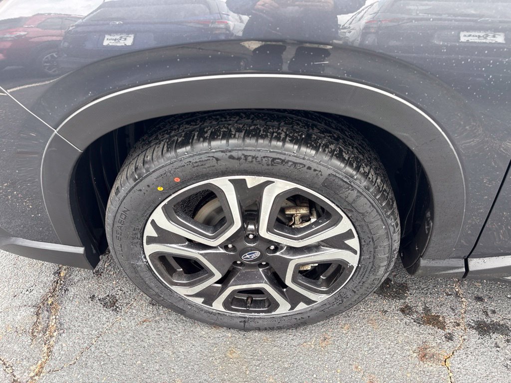 Used 2023 Subaru Ascent Limited AWD/4WD image 6