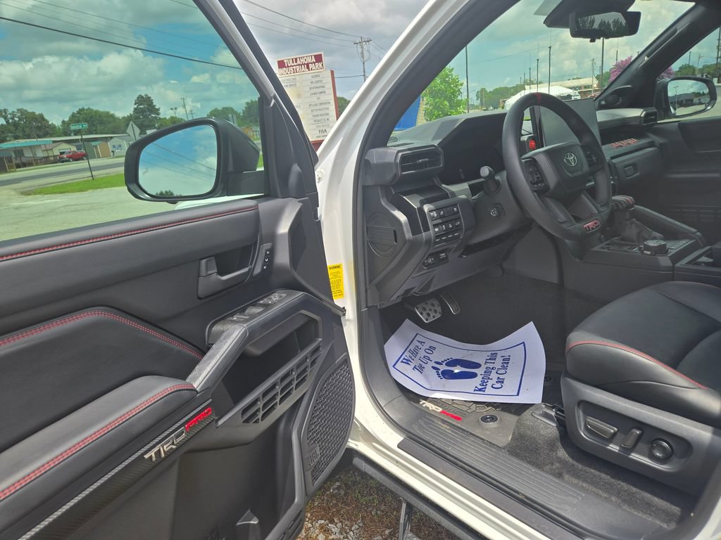 Used 2025 Toyota 4Runner TRD Pro AWD/4WD image 6