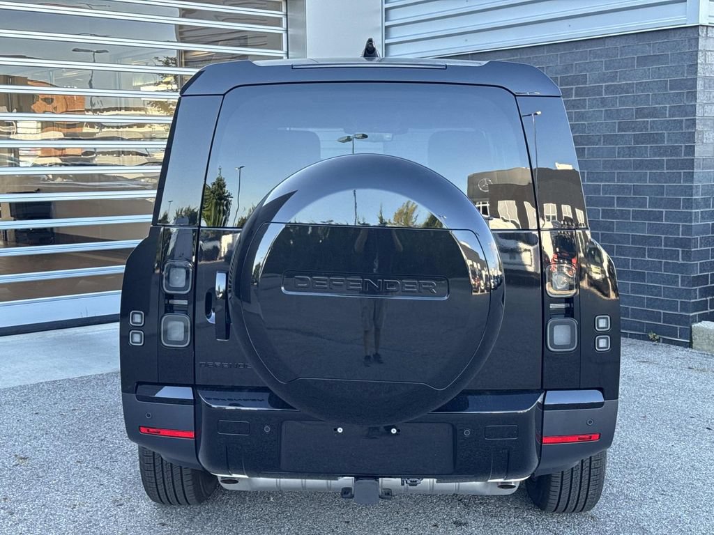 New 2026 Land Rover Defender 130 S AWD/4WD image 5
