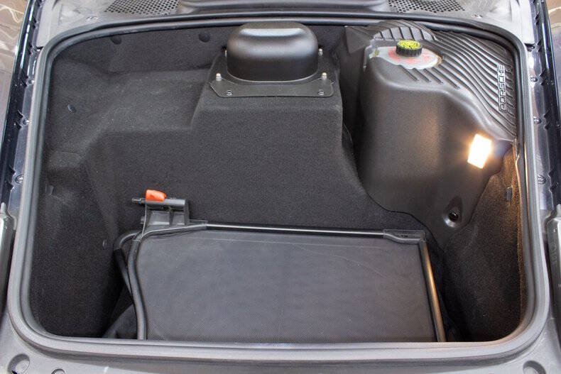 Used 2004 Porsche 911 Cabriolet image 39