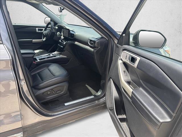 Used 2021 Ford Explorer Limited w/ Equipment Group 301A RWD image 27