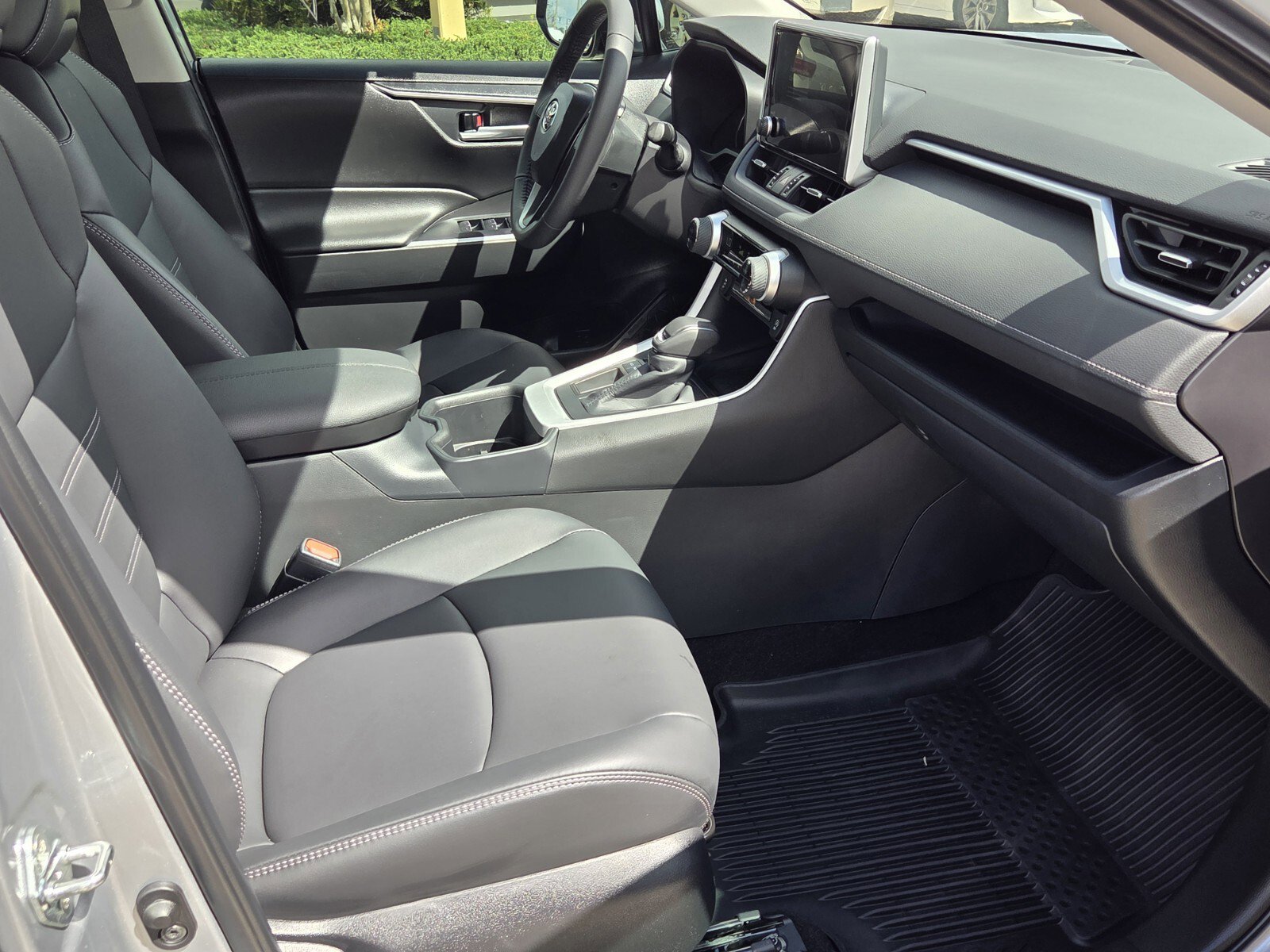 Certified 2025 Toyota RAV4 XLE Premium image 11