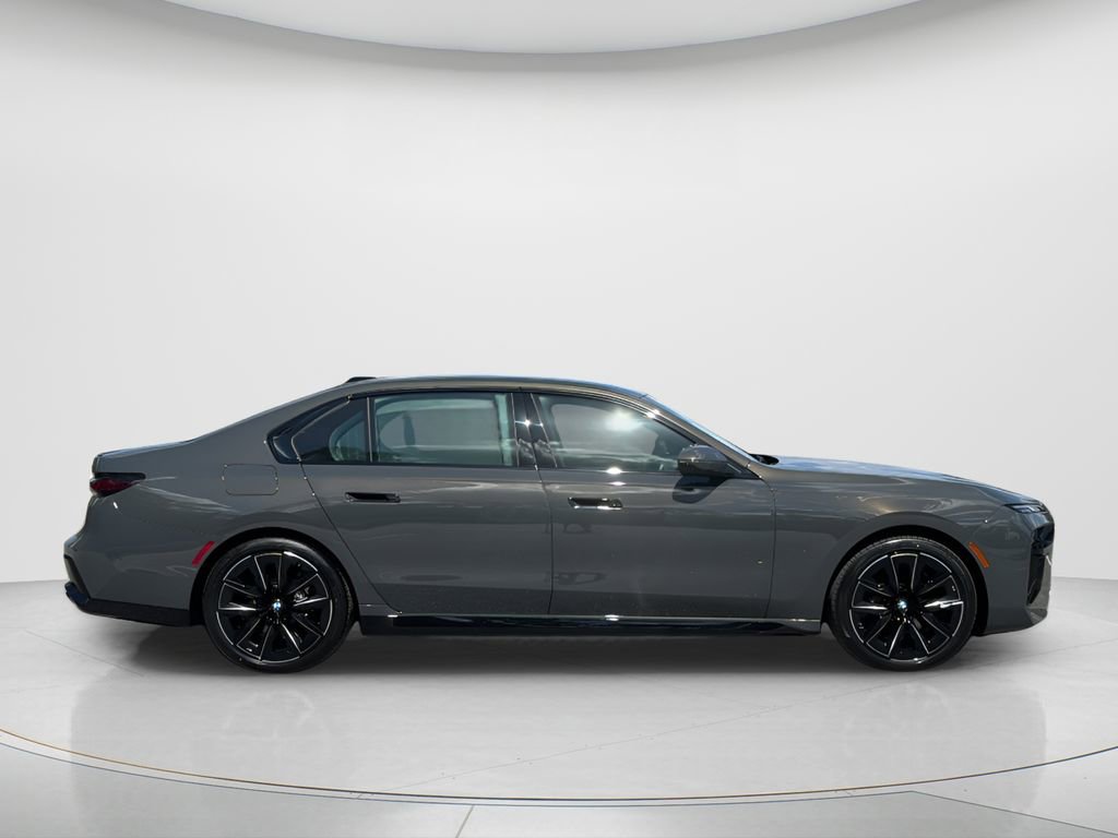 New 2026 BMW 760i xDrive image 33
