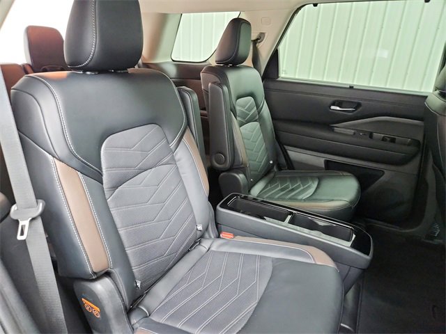 Used 2023 Nissan Pathfinder Platinum w/ Lighting Package (N93) image 51