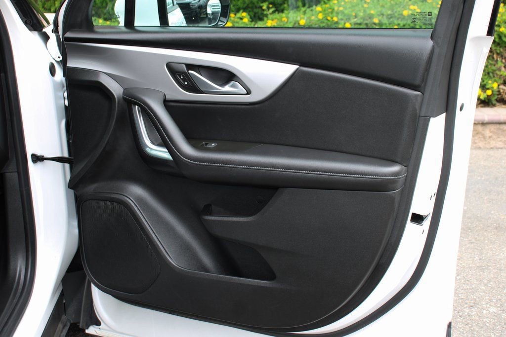 Used 2022 Chevrolet Blazer LT image 40