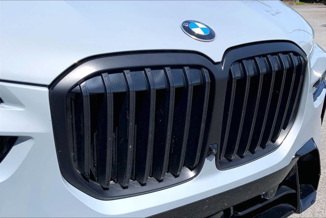Used 2026 BMW X7 xDrive40i AWD/4WD image 29