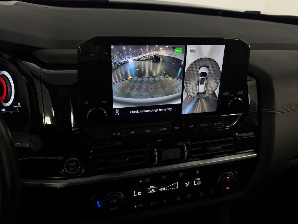 Used 2022 Nissan Pathfinder Platinum w/ Lighting Package (N92) image 16