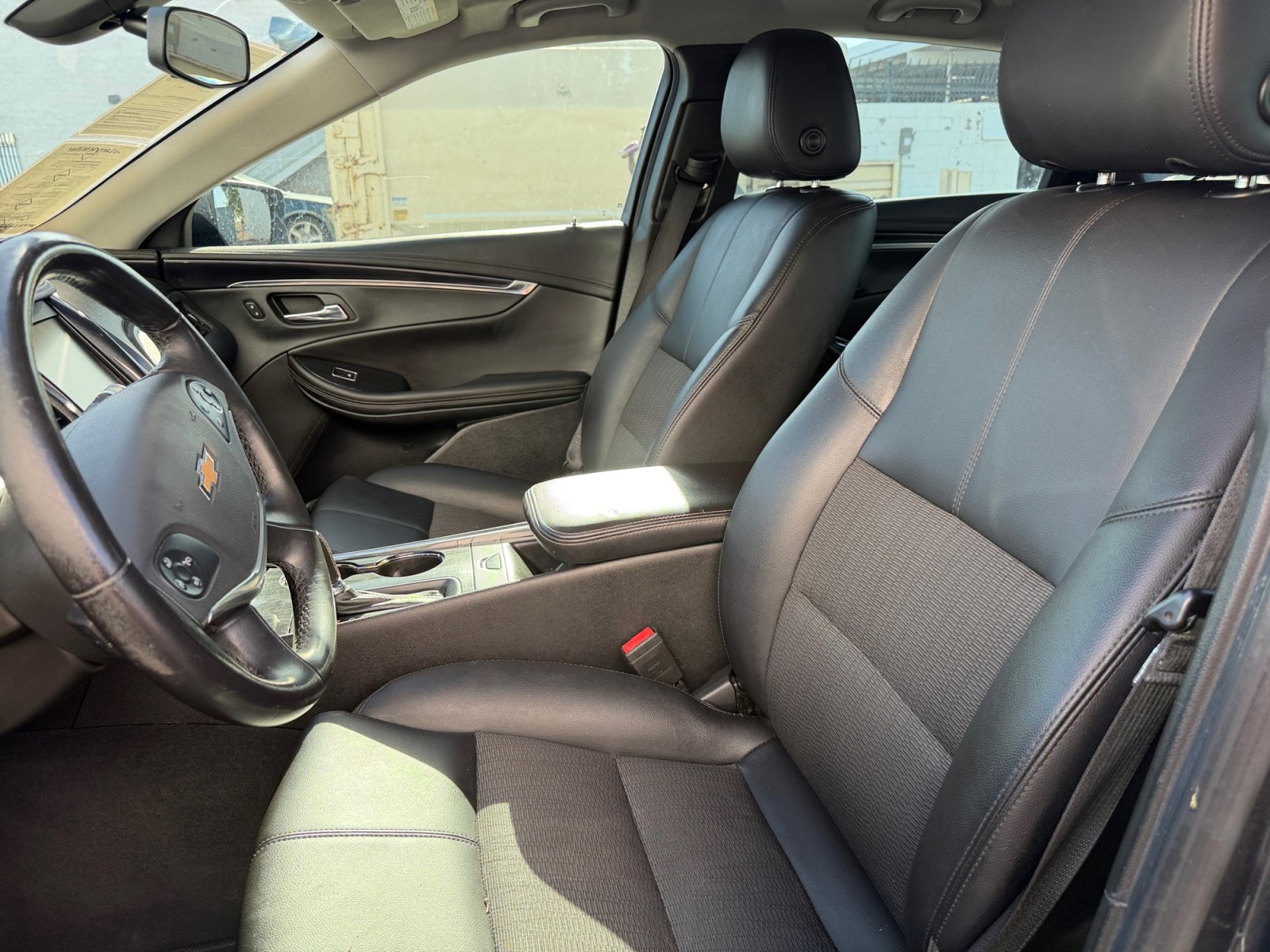 Used 2018 Chevrolet Impala LT FWD image 15