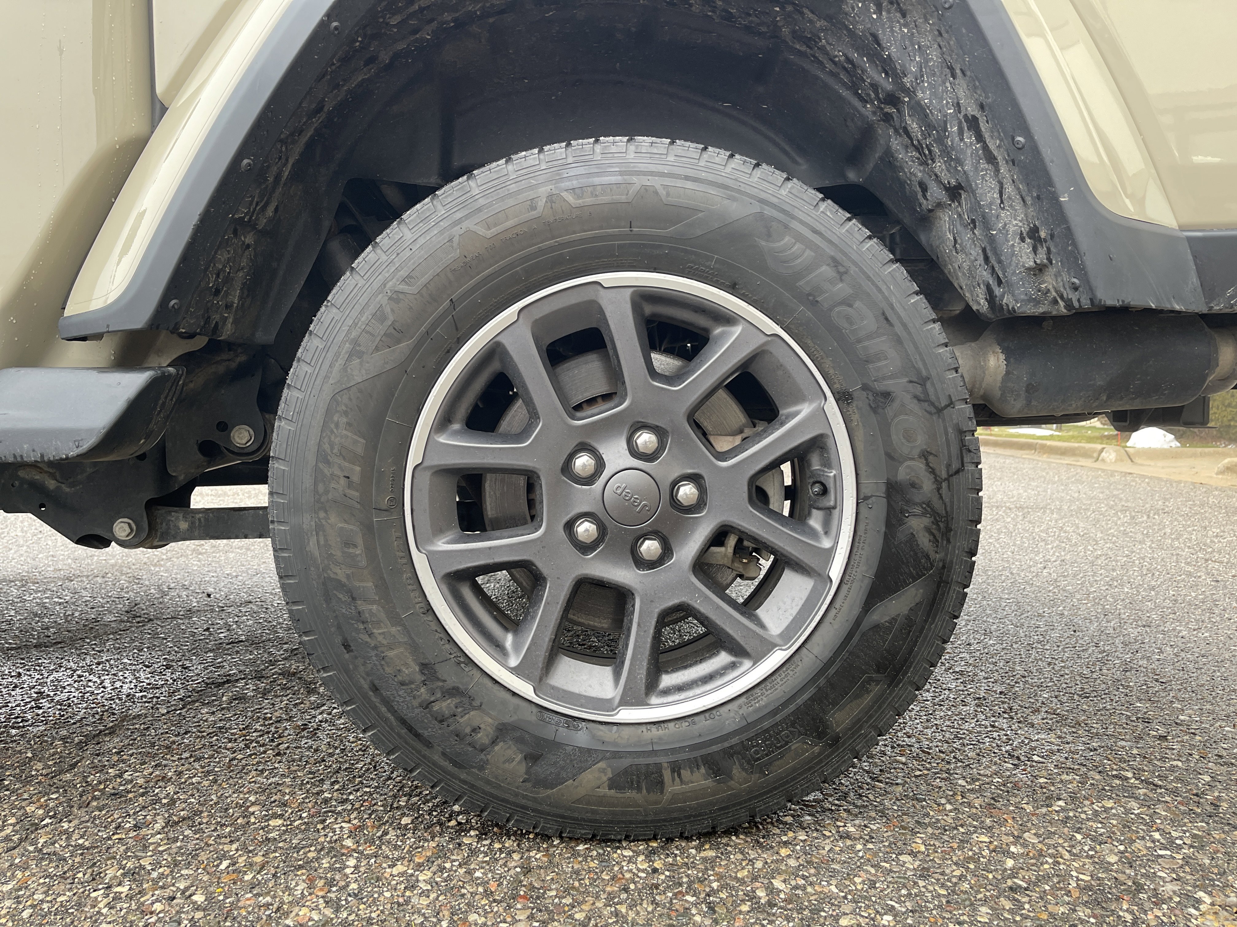 Used 2020 Jeep Gladiator Overland image 23