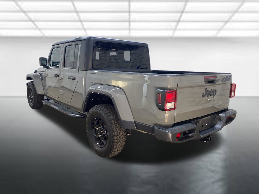 Used 2023 Jeep Gladiator Sport AWD/4WD image 5