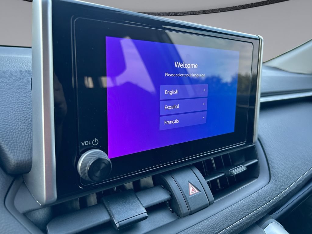 Certified 2025 Toyota RAV4 XLE FWD image 22
