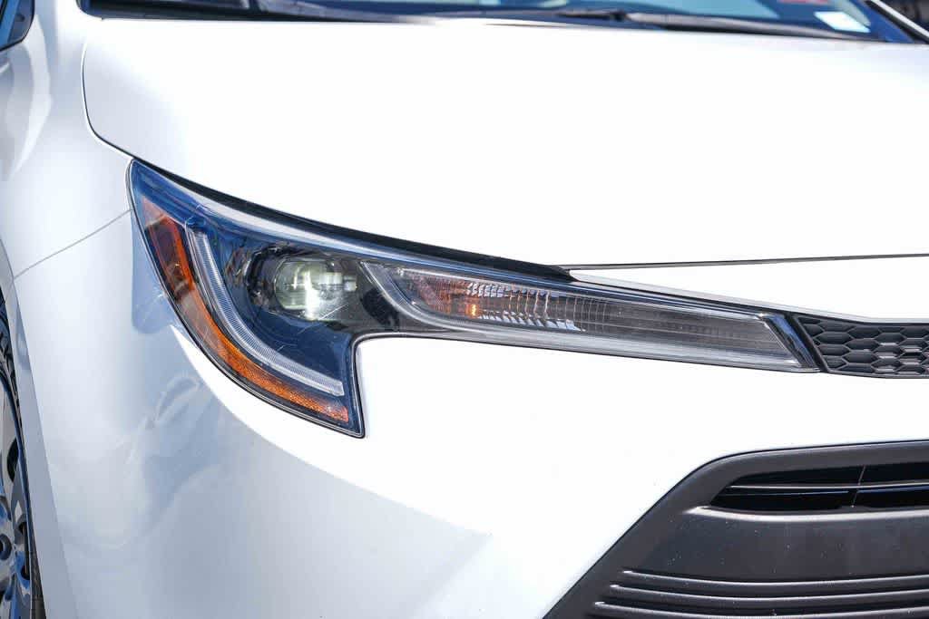 Used 2024 Toyota Corolla LE FWD image 4
