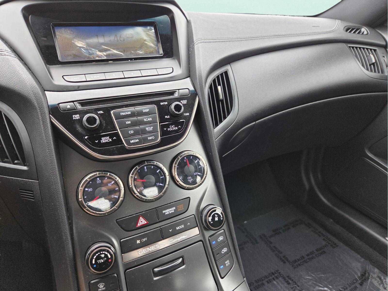 Used 2014 Hyundai Genesis 2.0T RWD image 29