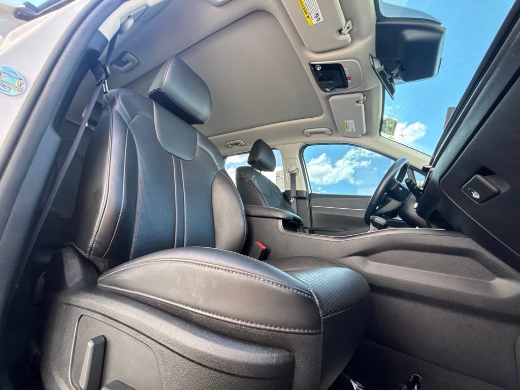 Used 2024 Kia Sorento EX w/ Panoramic Sunroof Package FWD image 29
