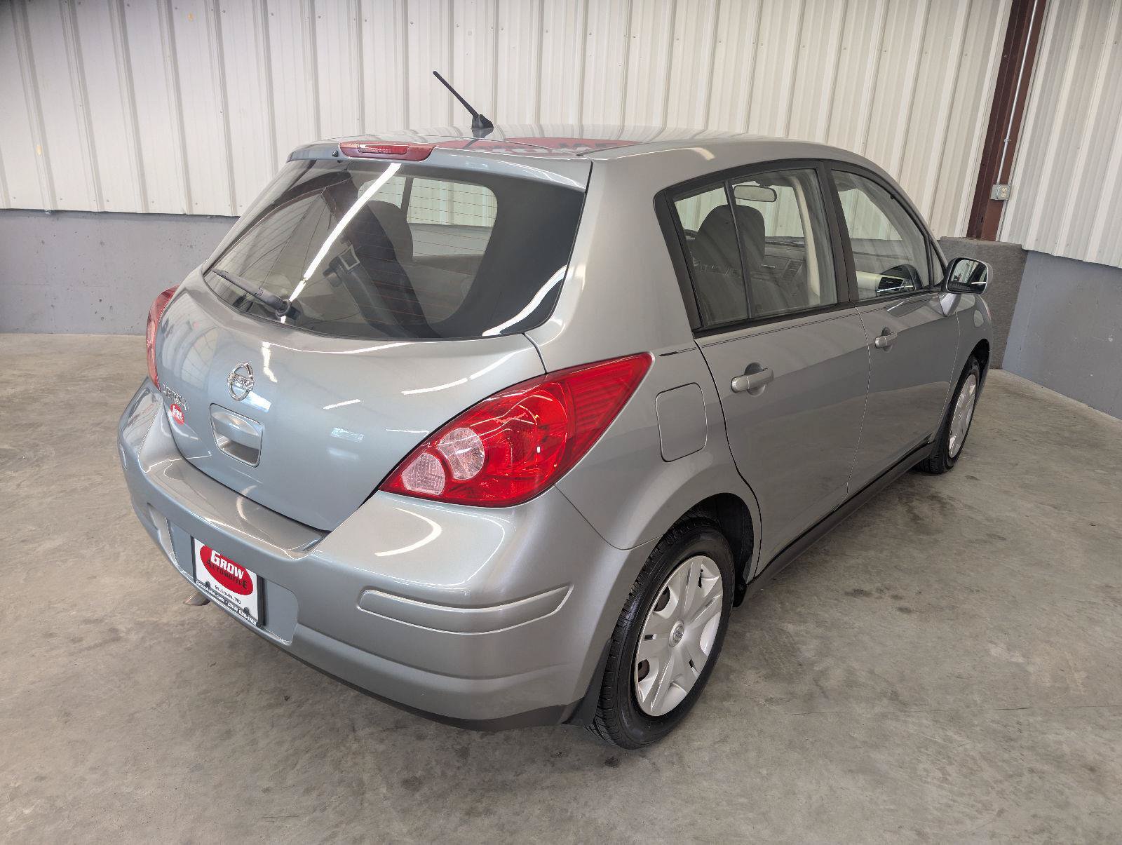 Used 2011 Nissan Versa 1.8 S w/ Plus Pkg FWD image 13