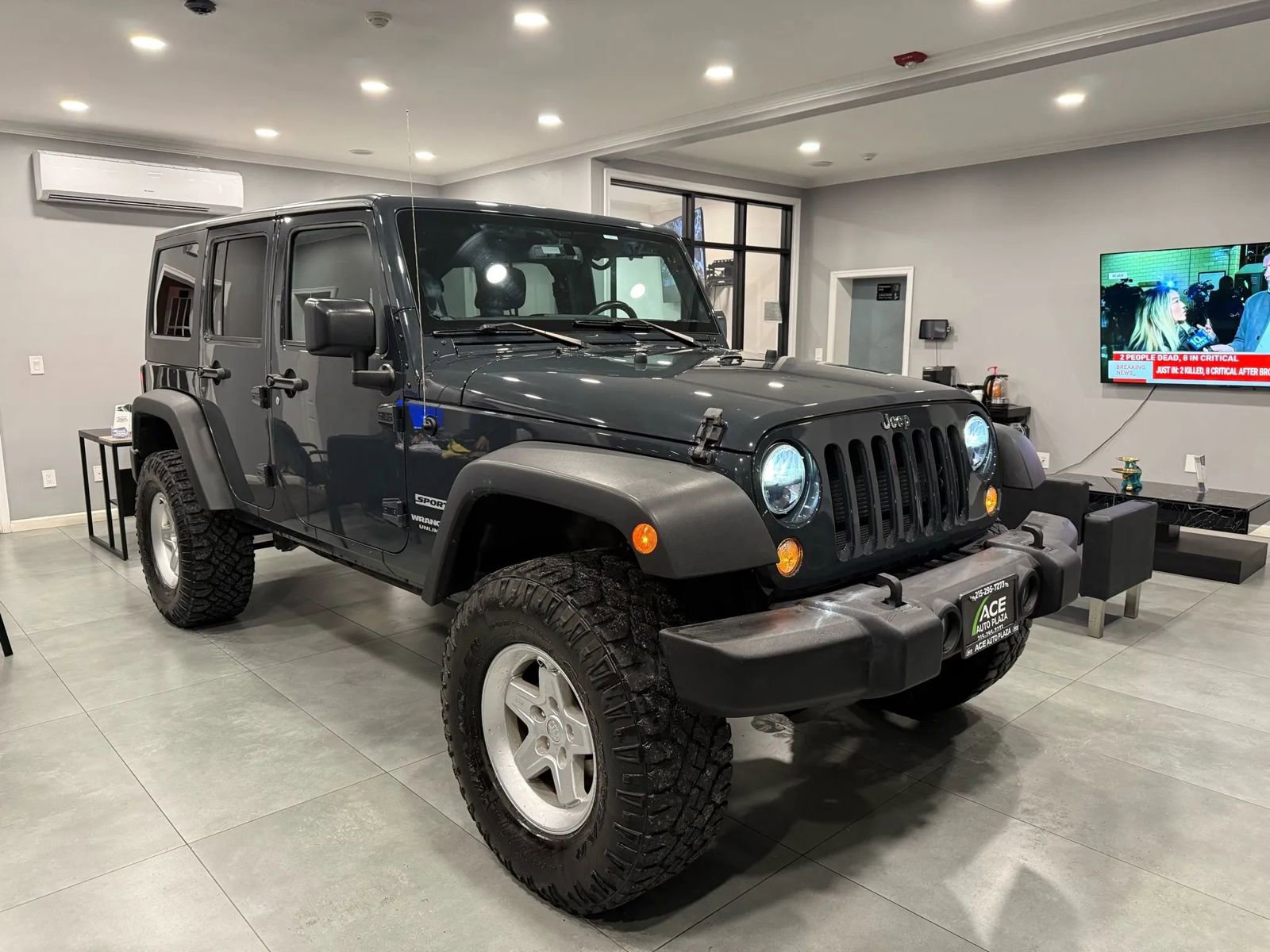 Used 2017 Jeep Wrangler Unlimited Sport w/ Quick Order Package 24S image 1