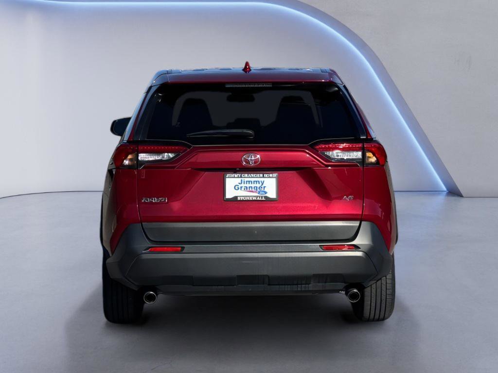Used 2023 Toyota RAV4 LE image 5