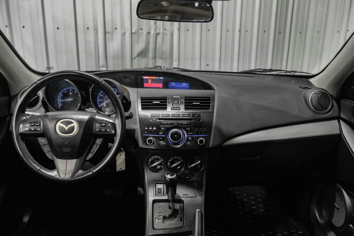 Used 2012 MAZDA MAZDA3 i Grand Touring w/ Tech Pkg FWD image 13