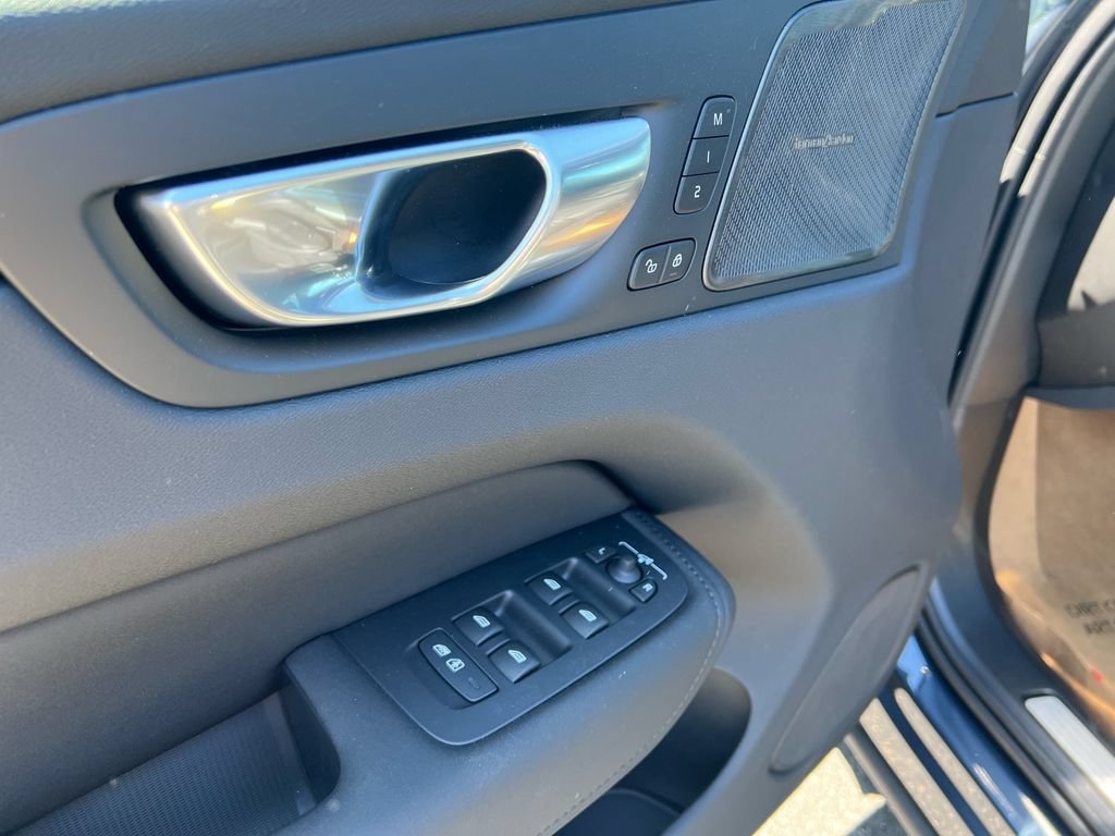 New 2026 Volvo XC60 T8 Ultra w/ Climate Package AWD/4WD image 10