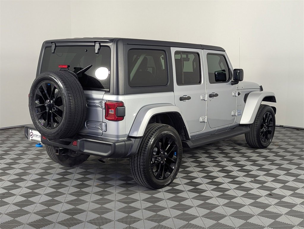 Used 2022 Jeep Wrangler Unlimited Sahara image 5