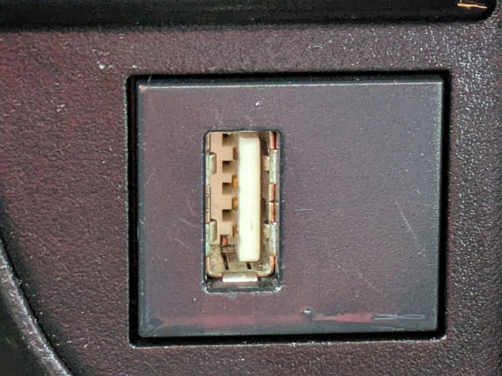 Used 2023 Toyota Camry LE image 21