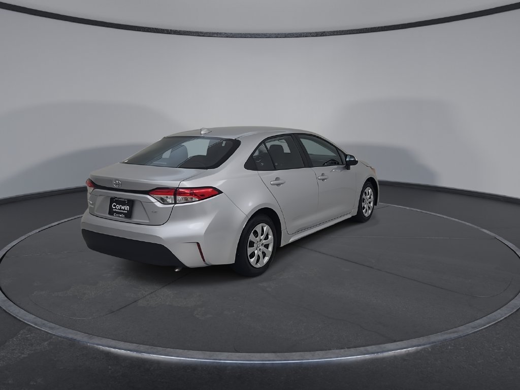 Used 2025 Toyota Corolla LE FWD image 16