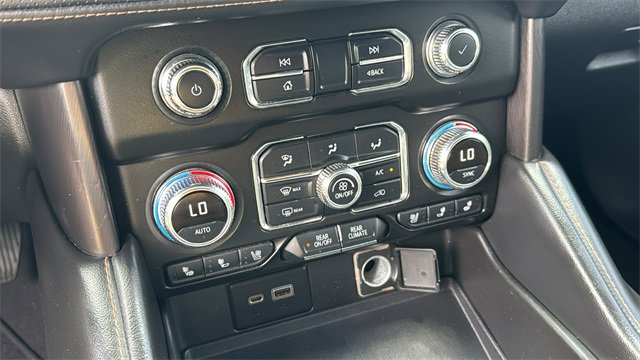 Used 2022 GMC Yukon AT4 w/ Max Trailering Package image 12