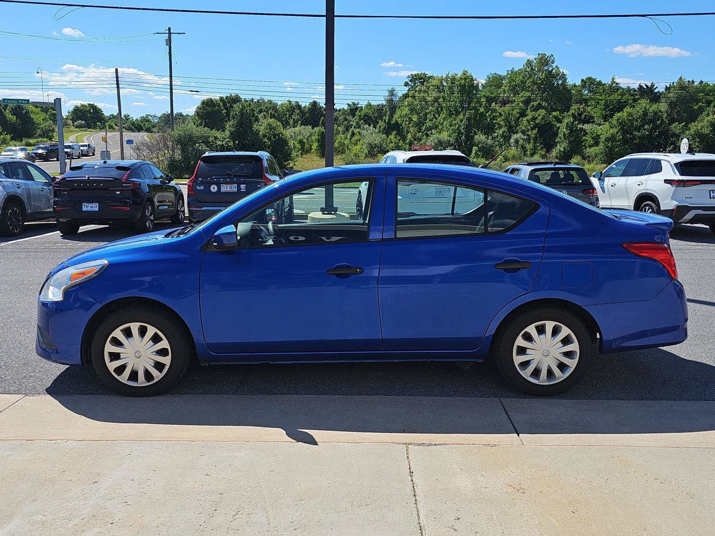 Used 2016 Nissan Versa S Plus FWD image 3
