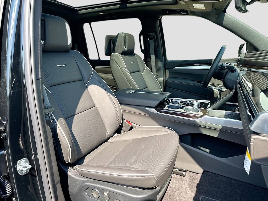 New 2026 Cadillac Escalade ESV Luxury w/ Touring Package AWD/4WD image 35