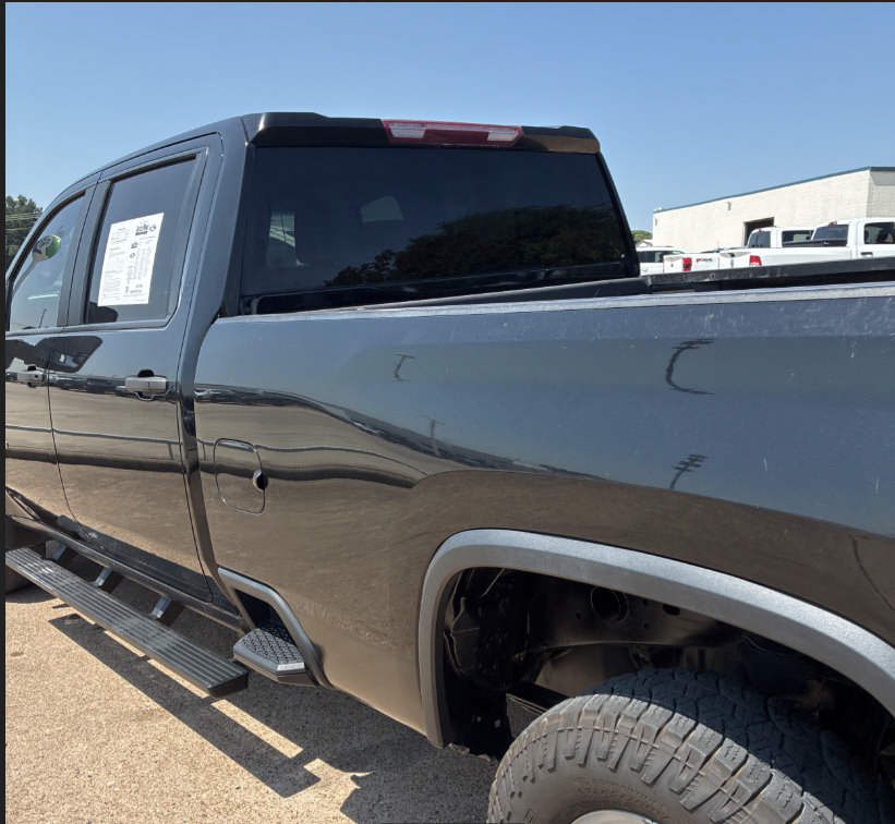 Used 2022 Chevrolet Silverado 2500 Custom w/ Custom Value Package AWD/4WD image 5