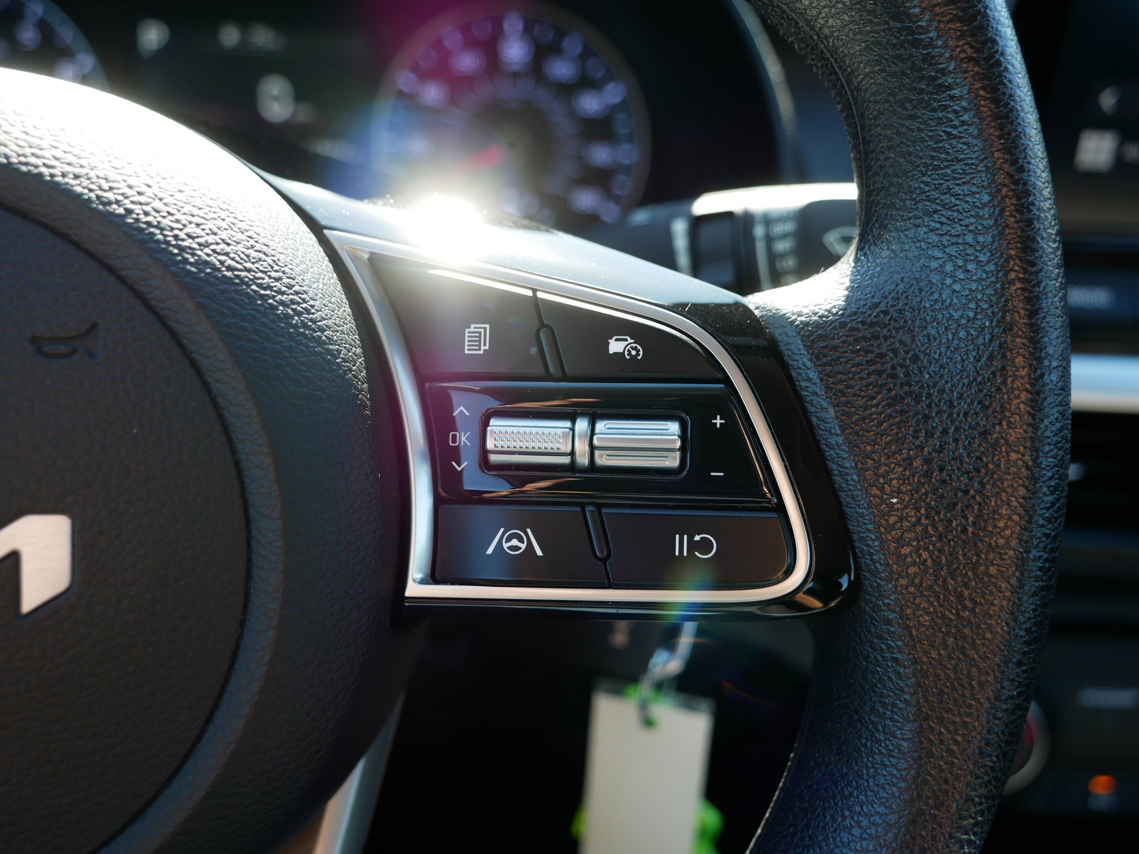 Certified 2024 Kia Forte LXS w/ LXS Technology Package image 29