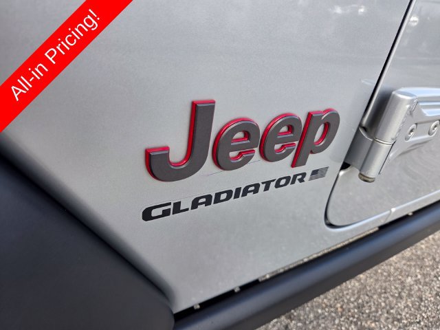 Used 2023 Jeep Gladiator Rubicon w/ LED Lighting Group AWD/4WD image 10