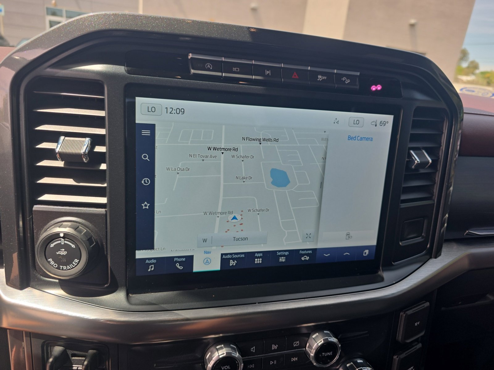 Used 2022 Ford F150 Lariat w/ Equipment Group 502A High image 28