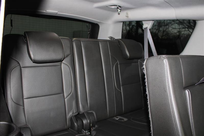 Used 2015 Chevrolet Suburban LT image 17