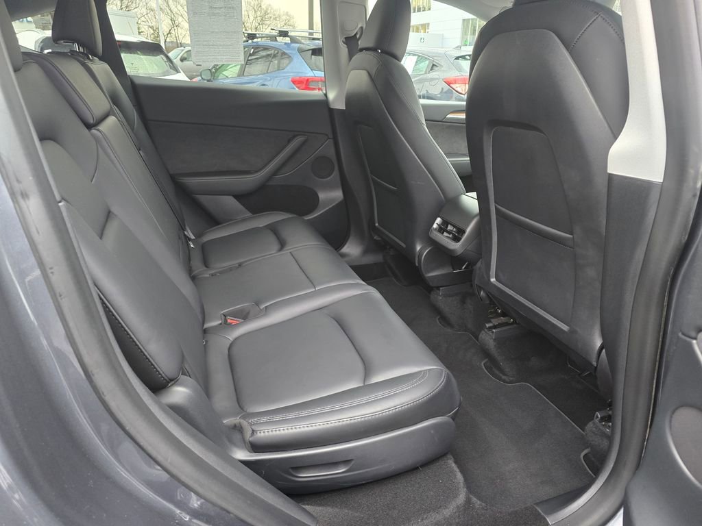 Used 2023 Tesla Model Y Long Range image 13