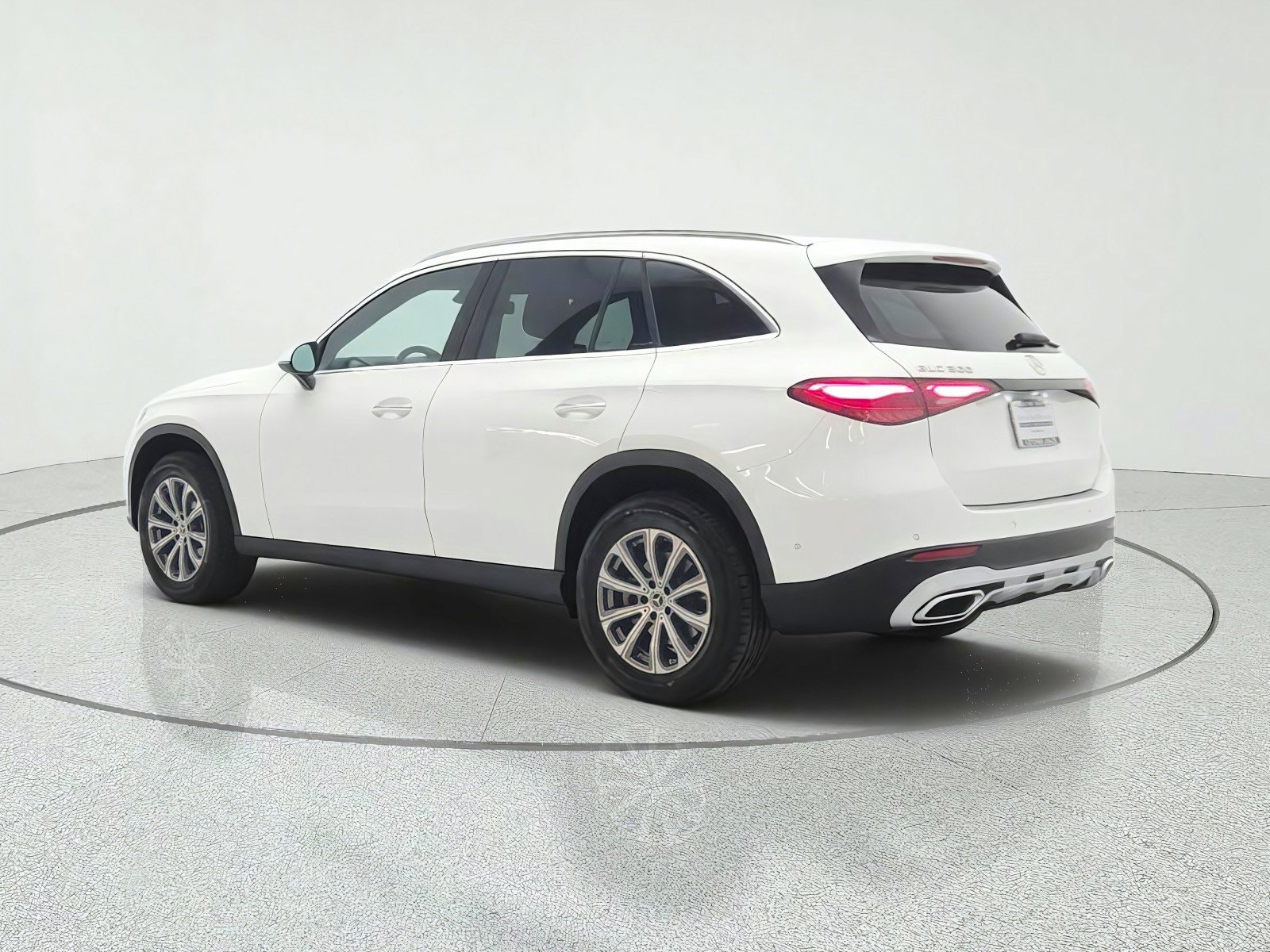 Certified 2026 Mercedes-Benz GLC 300 image 7
