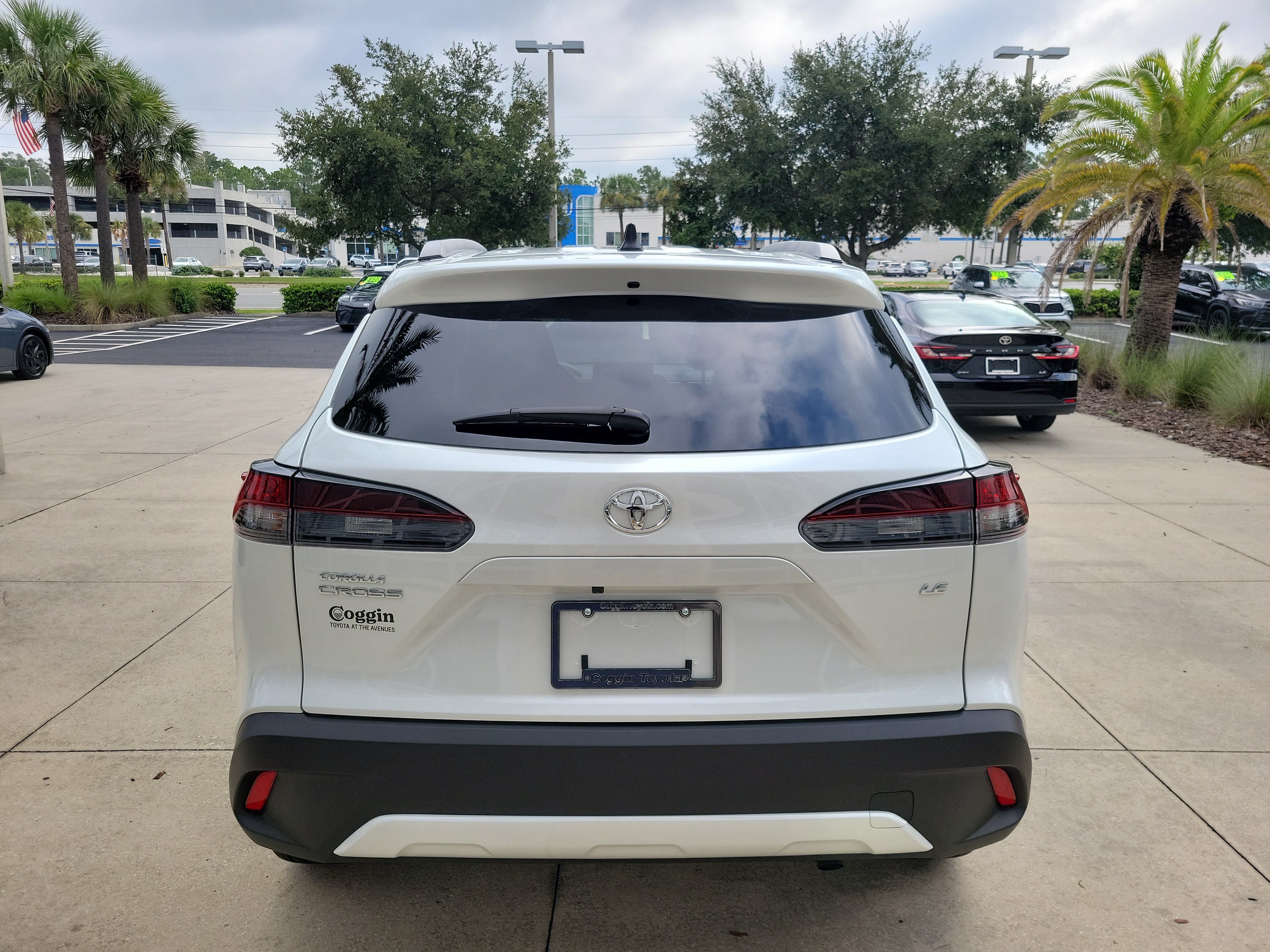 Certified 2026 Toyota Corolla Cross LE FWD image 5