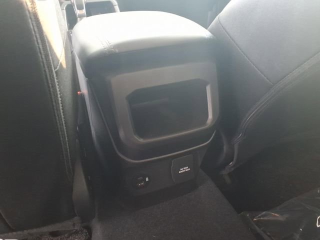 Used 2025 Ford Ranger Lariat w/ FX4 Off-Road Package image 11