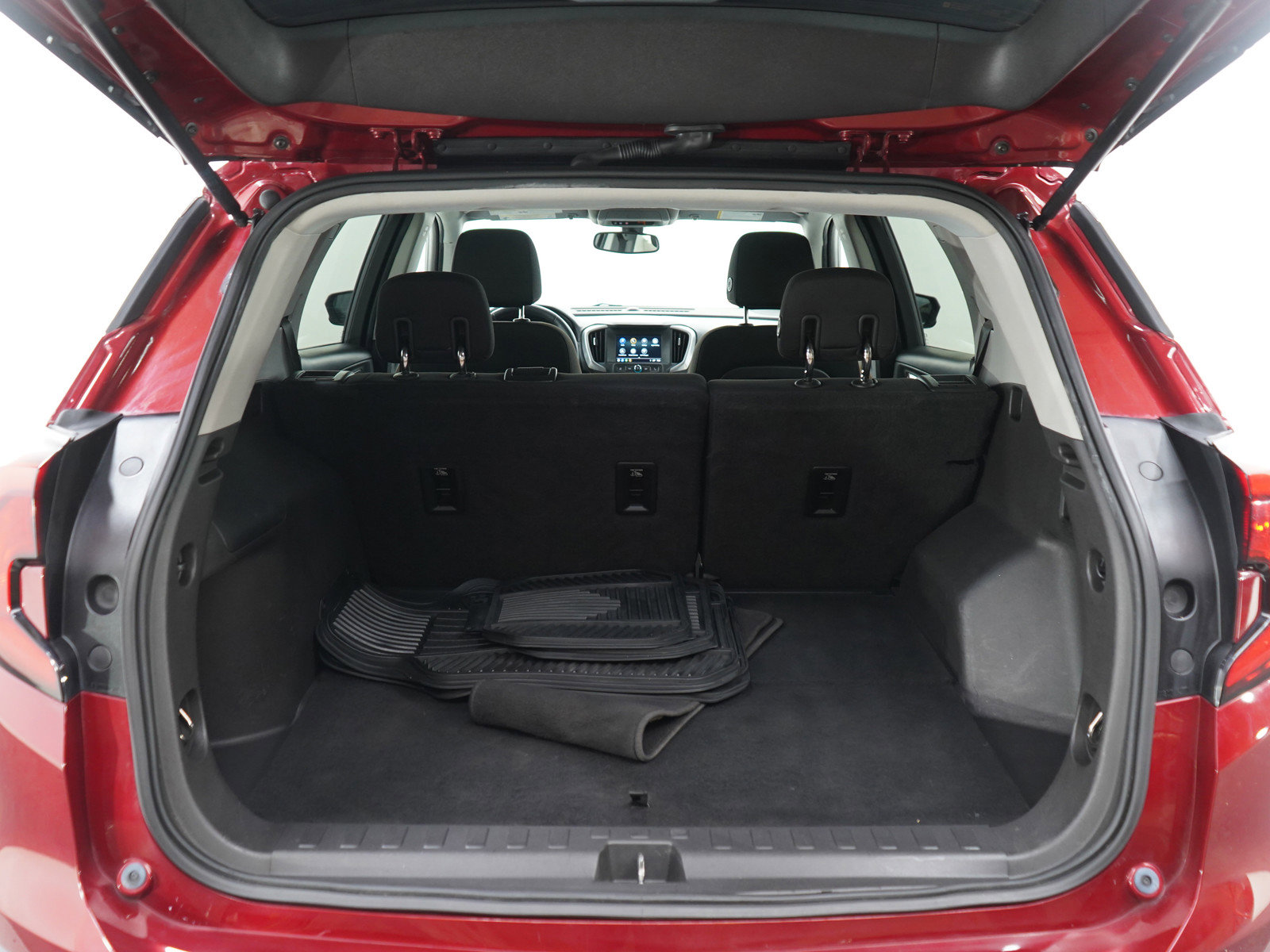 Used 2018 GMC Terrain SLE image 16