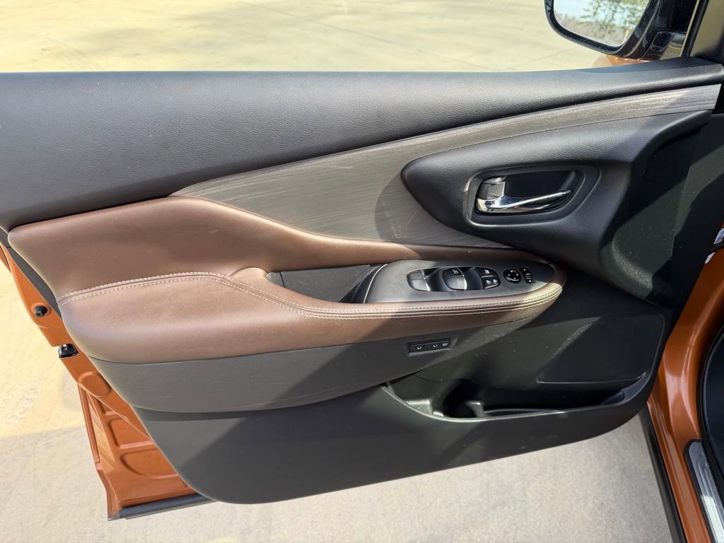 Used 2015 Nissan Murano Platinum w/ Platinum Technology Package image 12