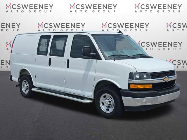 Used 2025 Chevrolet Express 2500 w/ Driver Convenience Package RWD image 7