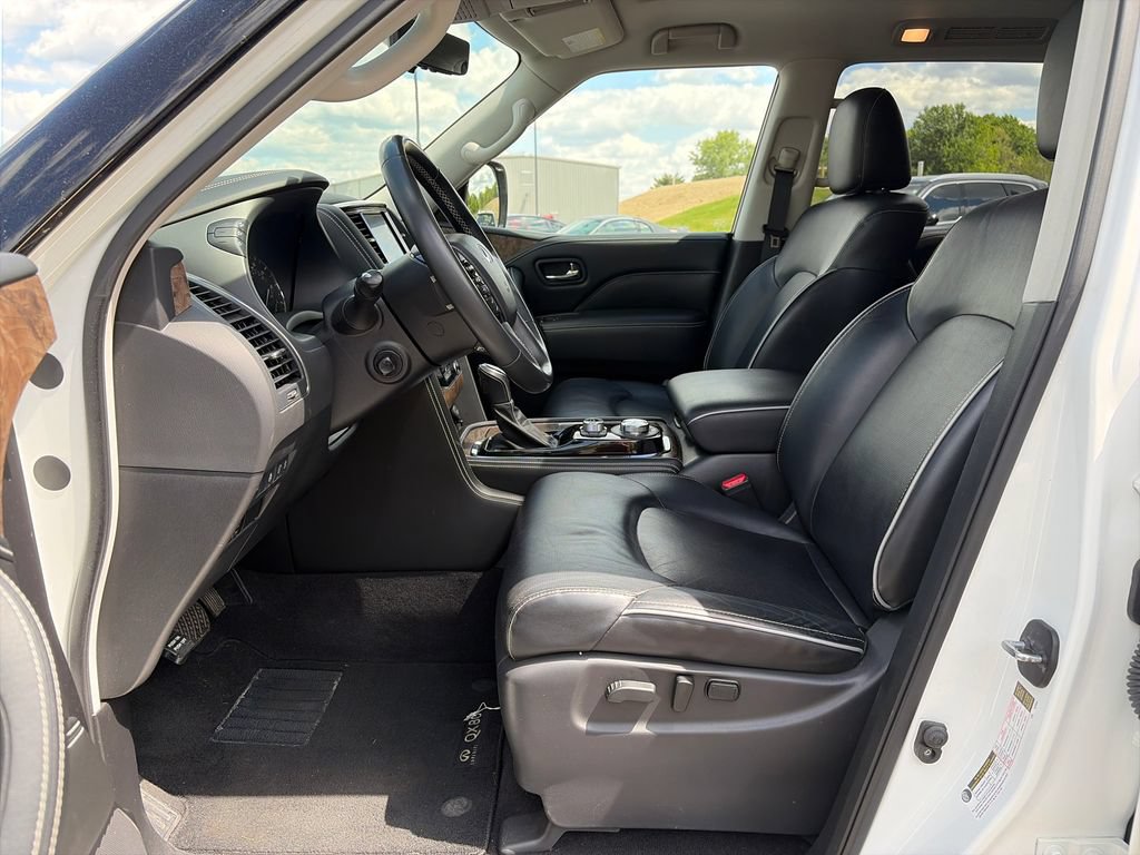 Used 2021 INFINITI QX80 Premium Select w/ All-Season Package AWD/4WD image 16