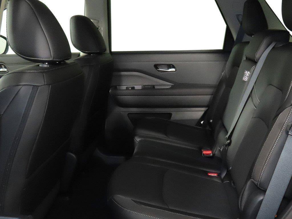 New 2026 Nissan Pathfinder SL AWD/4WD image 21