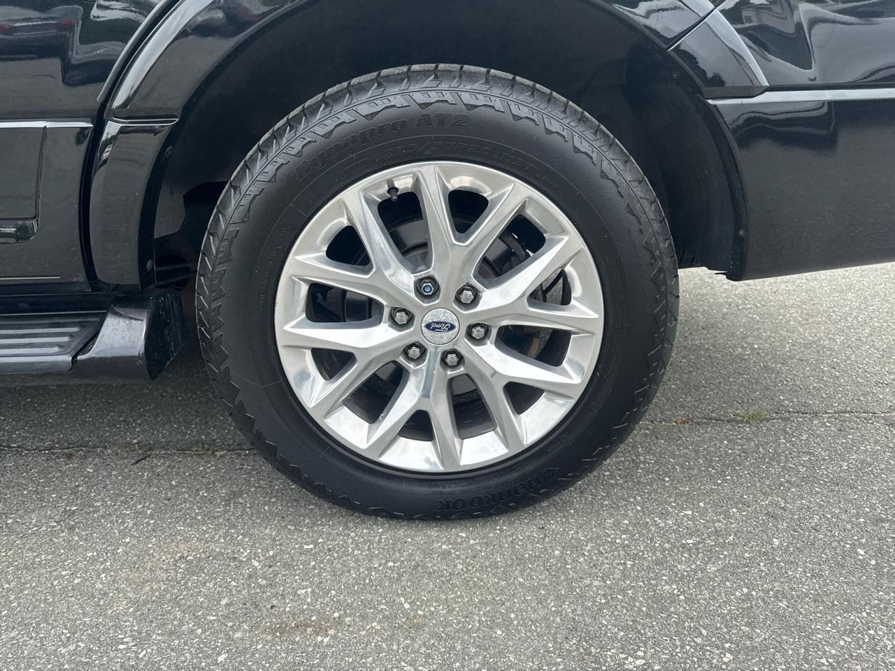 Used 2017 Ford Expedition Limited AWD/4WD image 18